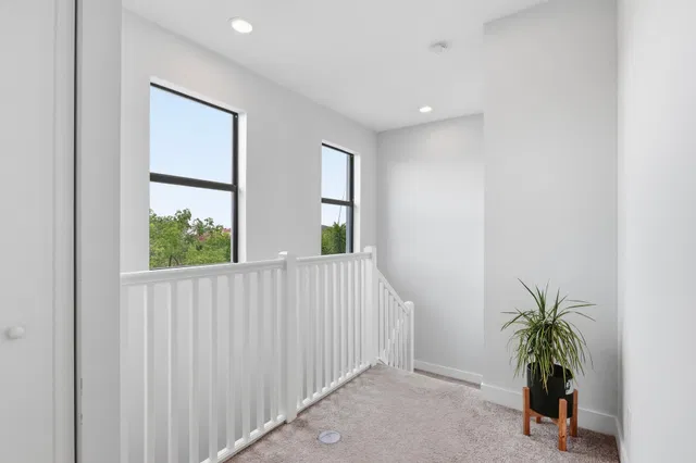 Residence photo 26