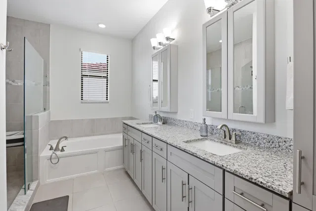 Residence photo 35