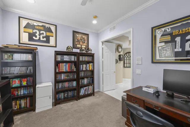 Residence photo 32