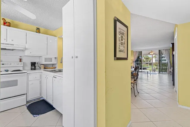  Unit 249 photo 8
