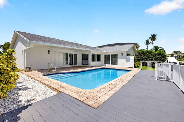 Caribbean Keys Residence photo 27
