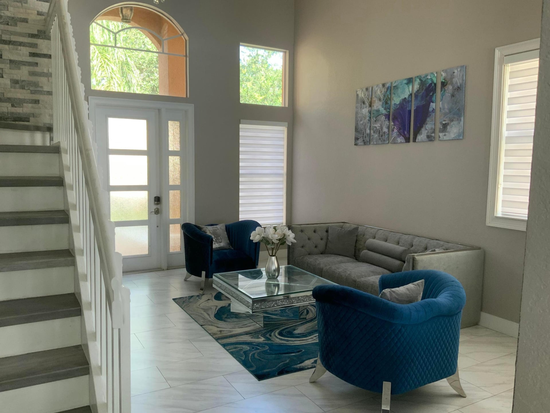Residence photo 2