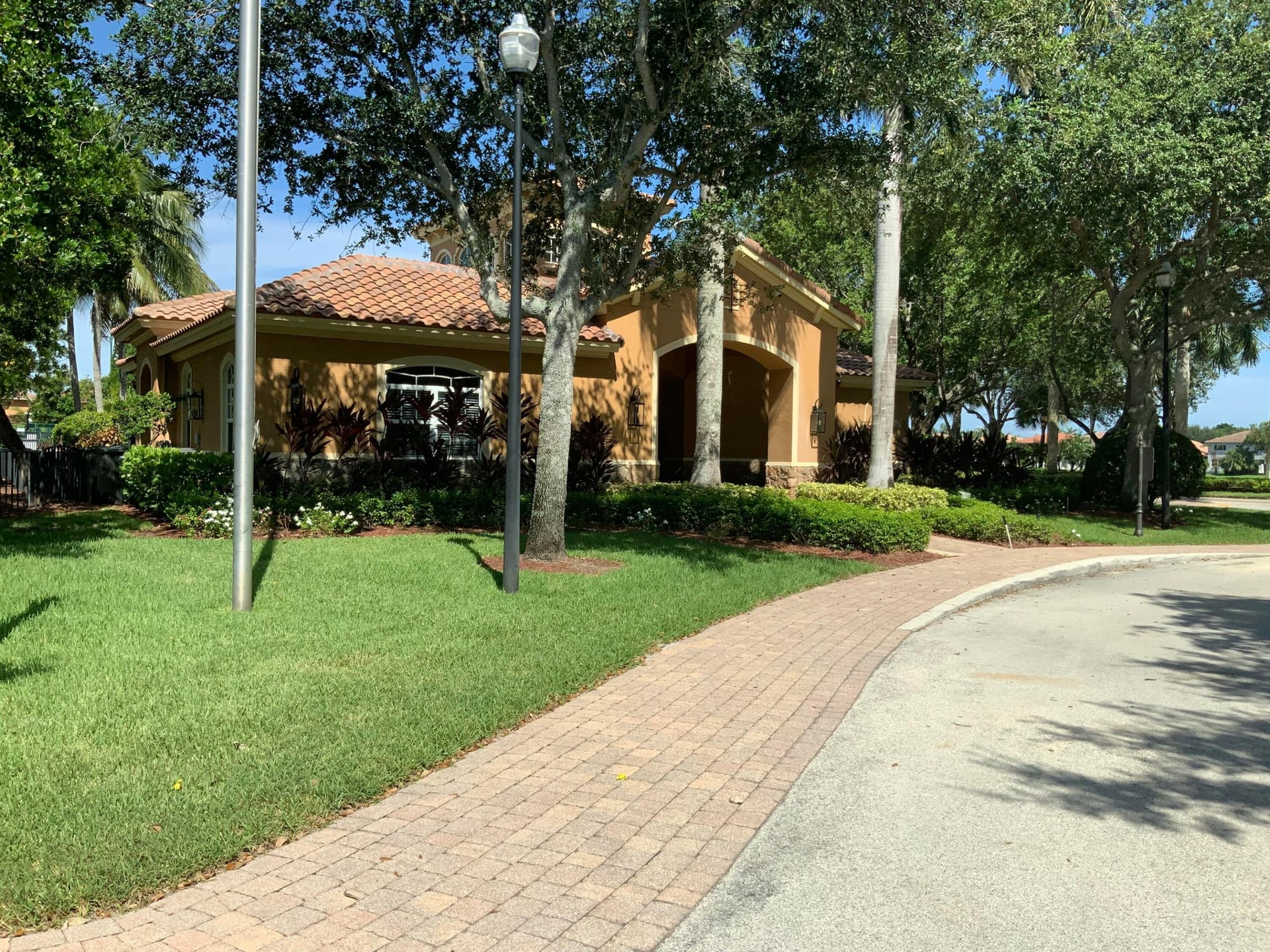 Residence photo 25