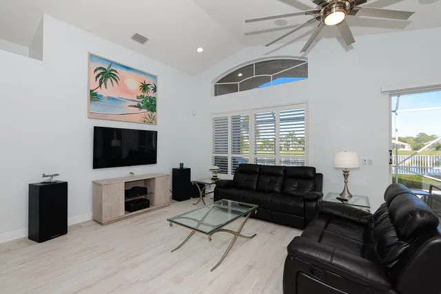 Residence photo 6