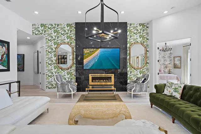 Residence photo 11