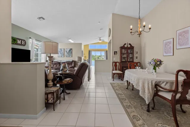 Residence photo 6