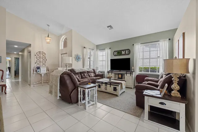 Residence photo 7