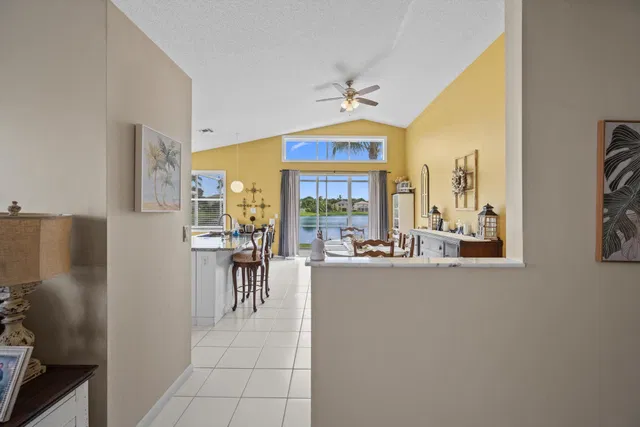 Residence photo 9