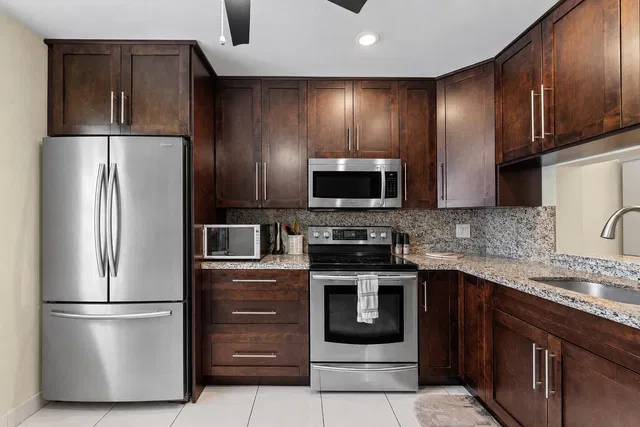 Residence photo 5