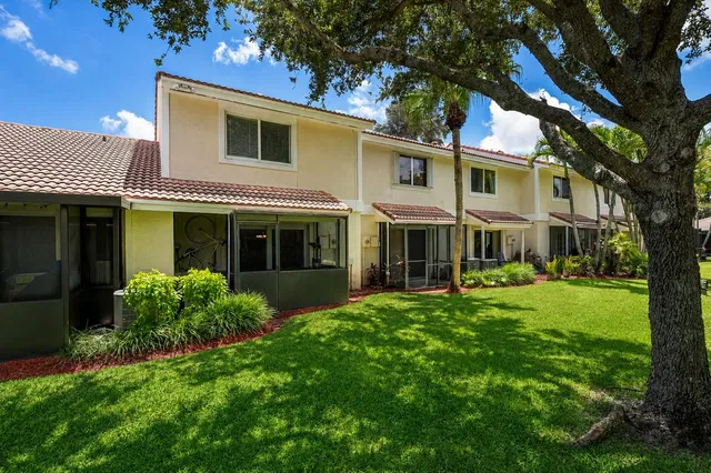 Residence photo 12