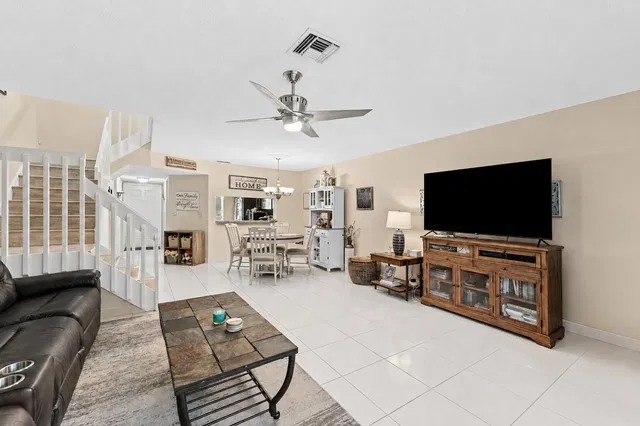 Residence photo 14