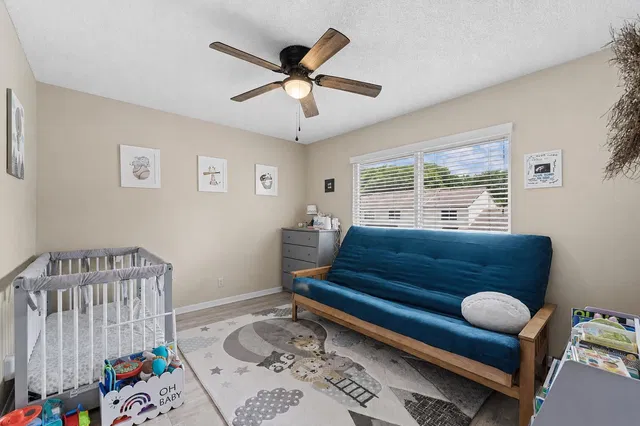 Residence photo 22