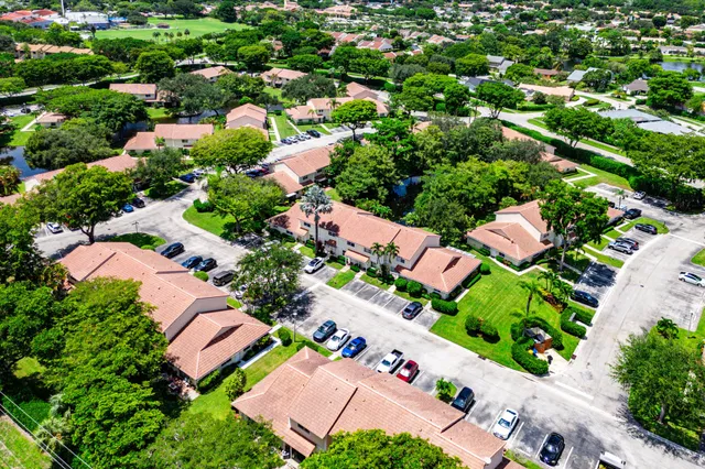 Residence photo 30