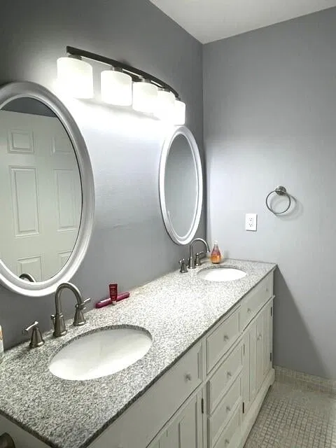Unit B photo 23
