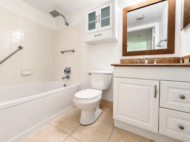  Unit 106 photo 10