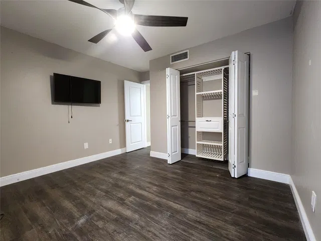 Unit 1308 photo 12