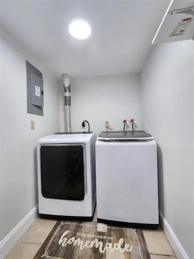 Unit 1308 photo 16