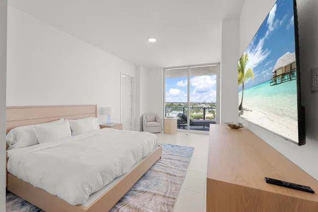 Nautilus 220 Unit 1001 photo 27