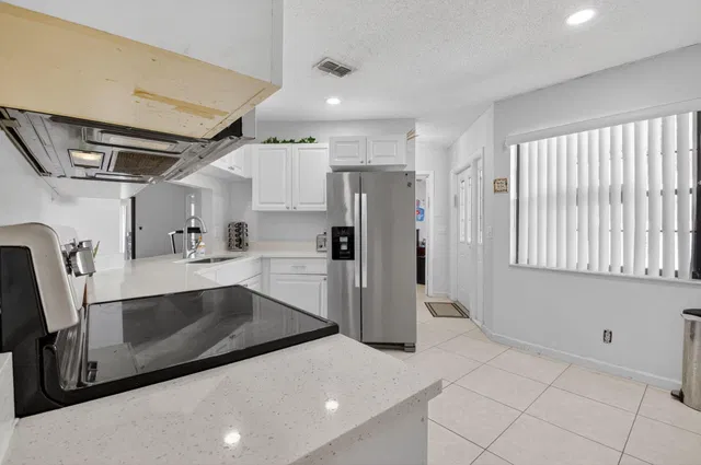  Residence photo 12