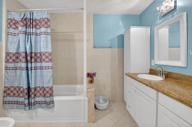  Residence photo 25