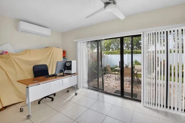  Residence photo 27