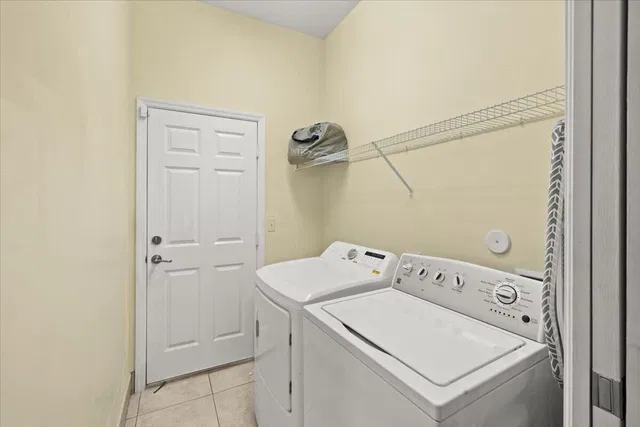 West Palm Beach Residence photo 22