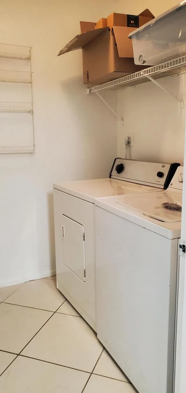 Residence photo 17