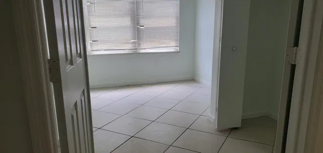 Residence photo 31