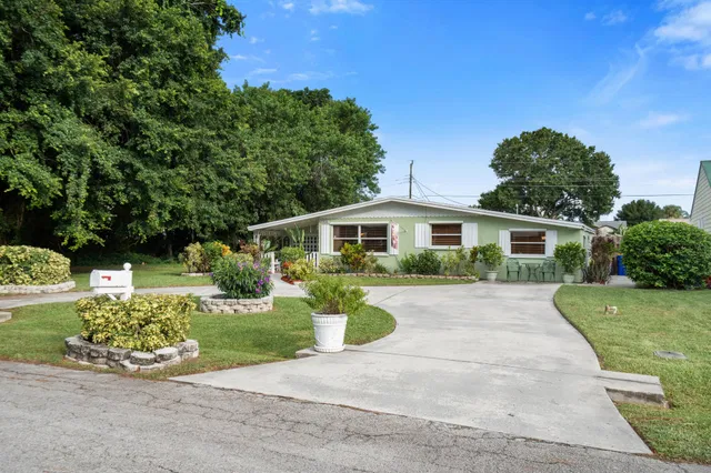  Residence photo 5