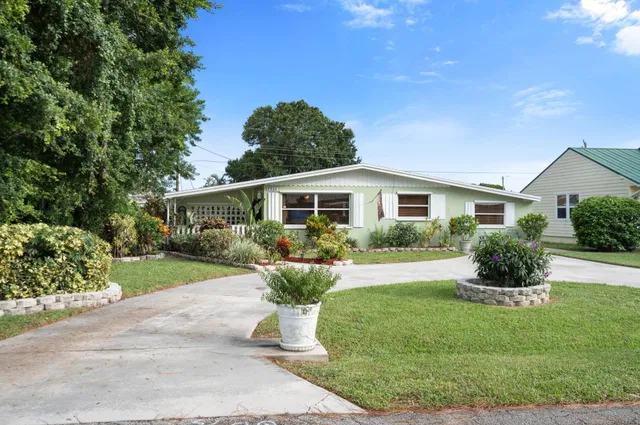  Residence photo 6