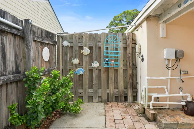  Residence photo 33
