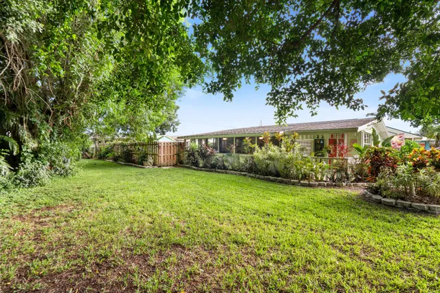  Residence photo 35