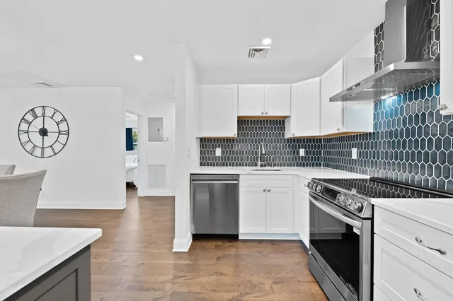 Residence photo 2