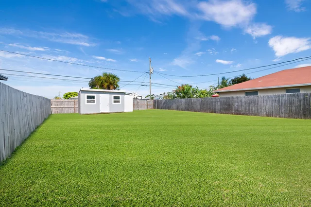 Residence photo 20