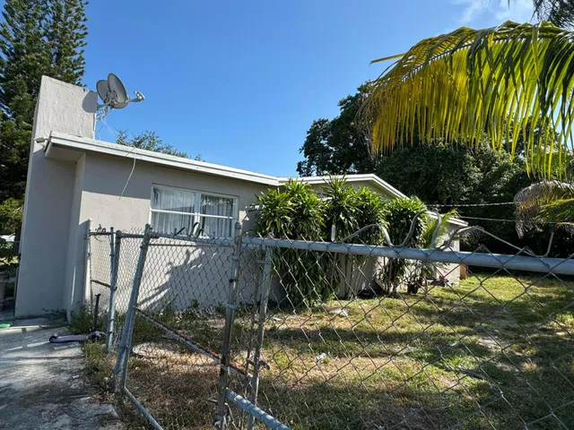 West Palm Beach Residence photo 6