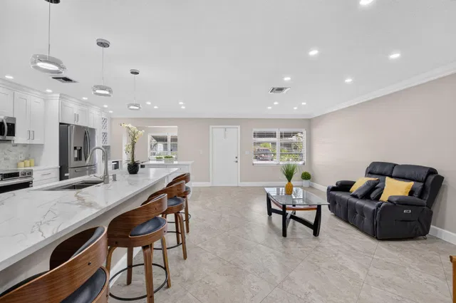 Residence photo 9