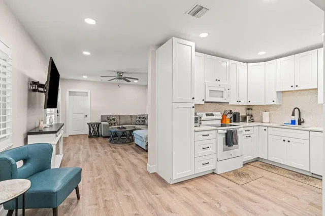 Residence photo 11
