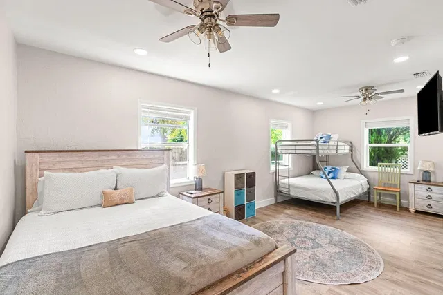 Residence photo 19