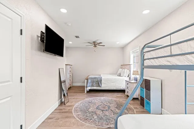 Residence photo 20