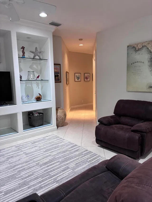  Residence photo 24