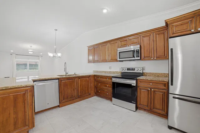 Residence photo 8