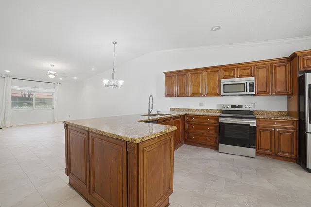 Residence photo 9