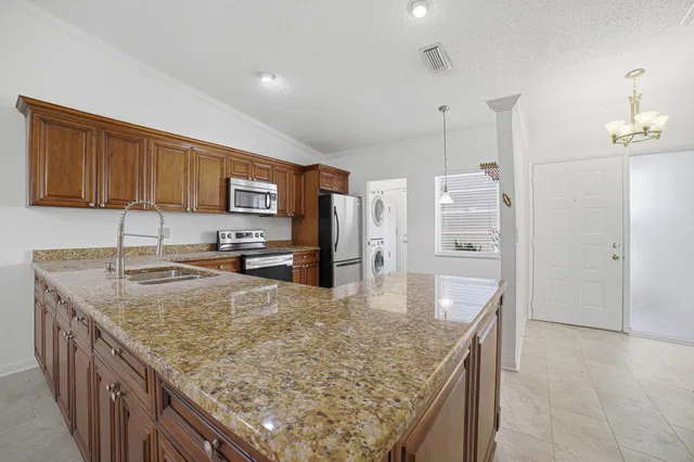 Residence photo 11