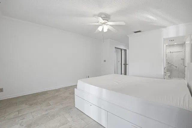Residence photo 15
