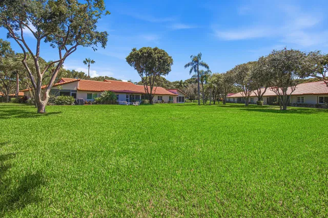 Residence photo 25