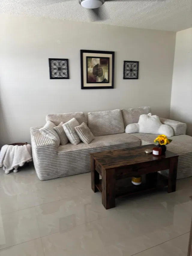 Residence photo 4