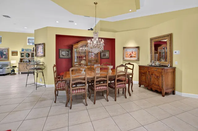 Woodfield Country Club Residence photo 6