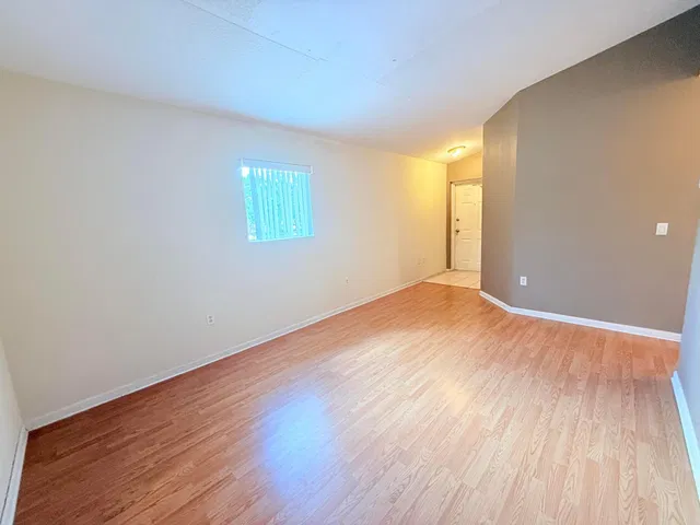 Unit Apt 206 photo 8
