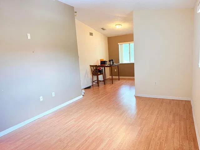 Unit Apt 206 photo 10