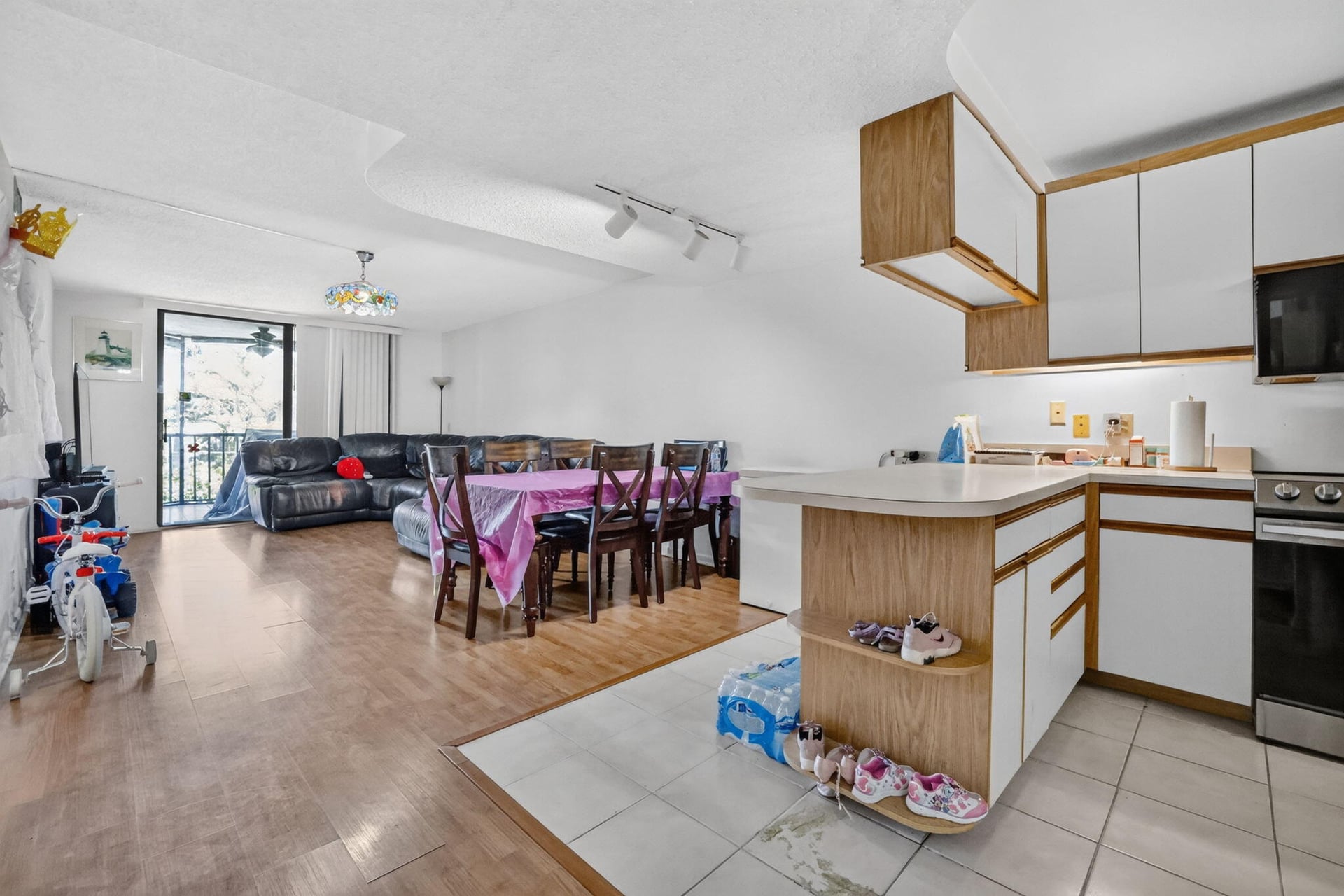 Unit 202 photo 3